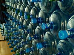 怡寶加林山桶裝水（中珠專(zhuān)賣(mài)店） - 珠海市桶裝水站