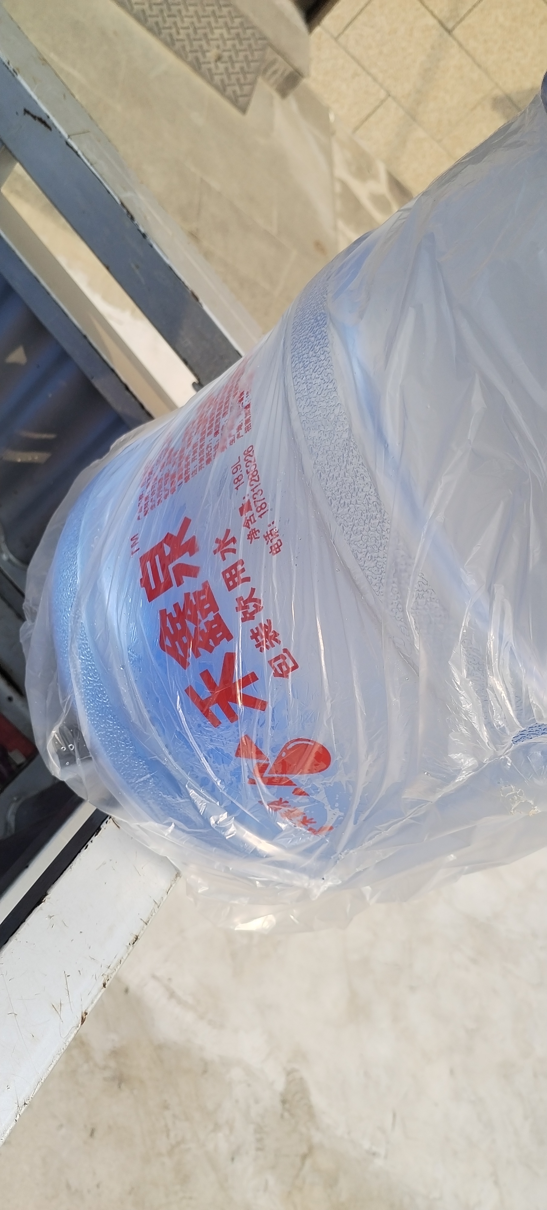 易縣健安達(dá)水業(yè) - --請(qǐng)選擇--桶裝水站